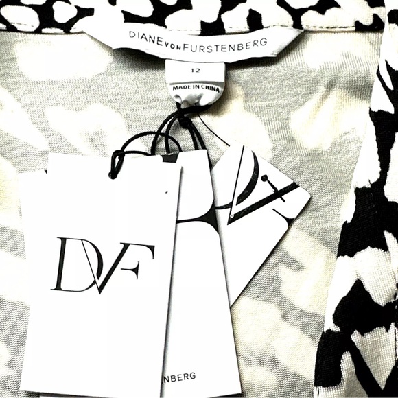 NWT DVF Romper Celeste Feather Leopard 100% Silk Jersey 3/4 Sleeve Size 12 Mono - Picture 3 of 10